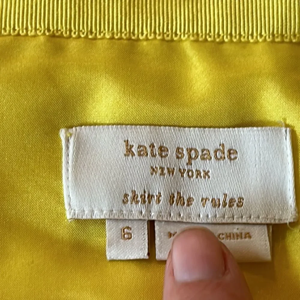 CHIC Daisy Yellow Layered & Lined Silk Go Go Skirt for Go Go Days ☀️ & Nights🌙